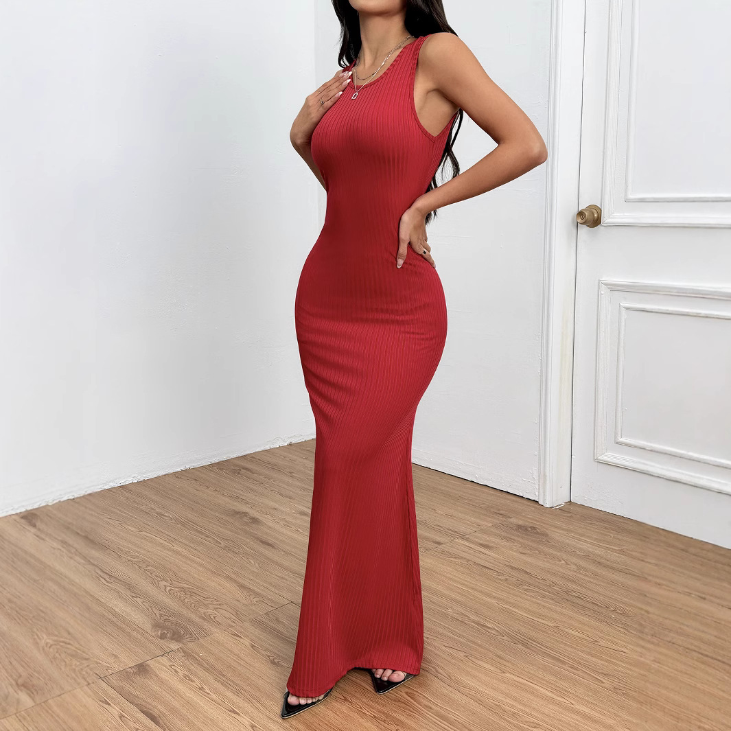 Elegant Backless Evening Dress Sexy Design Long Silhouette Perfect for Parties Wholesale Available