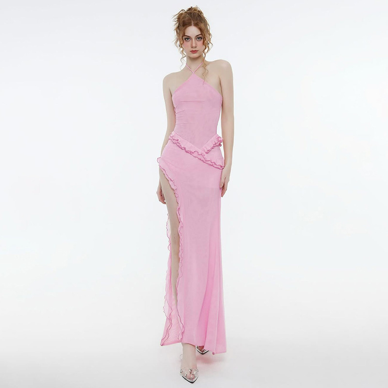 Summer Women's Sexy Halter Neck Dress with Ruffle Trim and Side Slit, Trendy Splicing Design for Fashionable Casual Wear