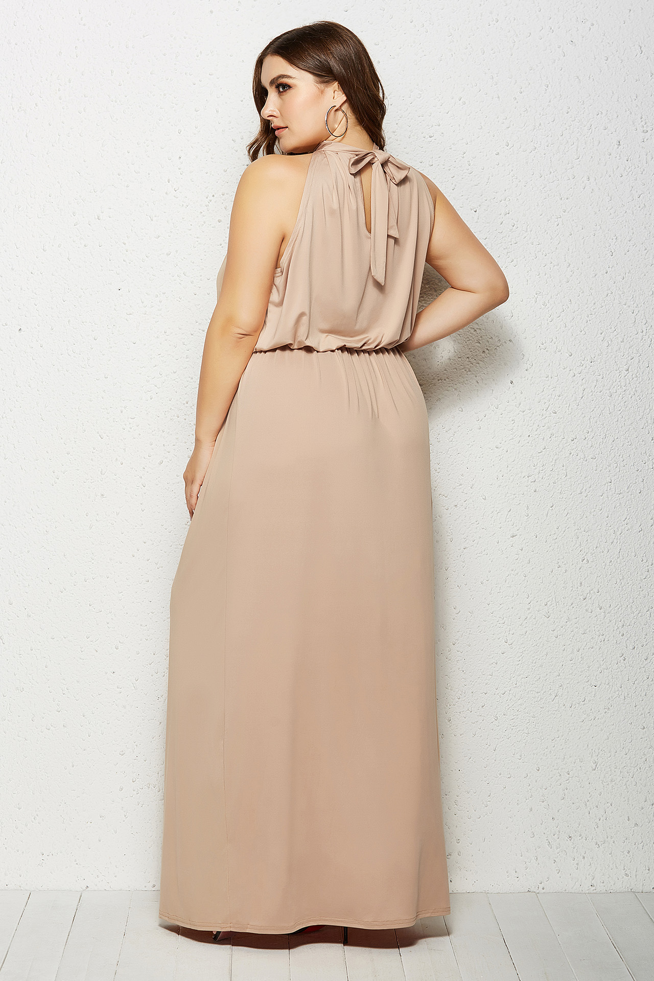Plus Size Evening Dress Elegant Design Autumn Fashion Comfortable Fit Perfect for Parties and Special Occasions