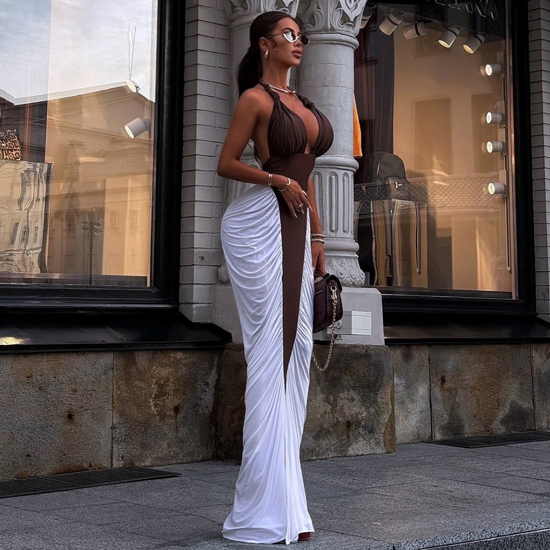 Trendy Women's Color Block Halter Neck Backless Bodycon Dress for Autumn and Winter, Stylish Cross Border Fashion Apparel