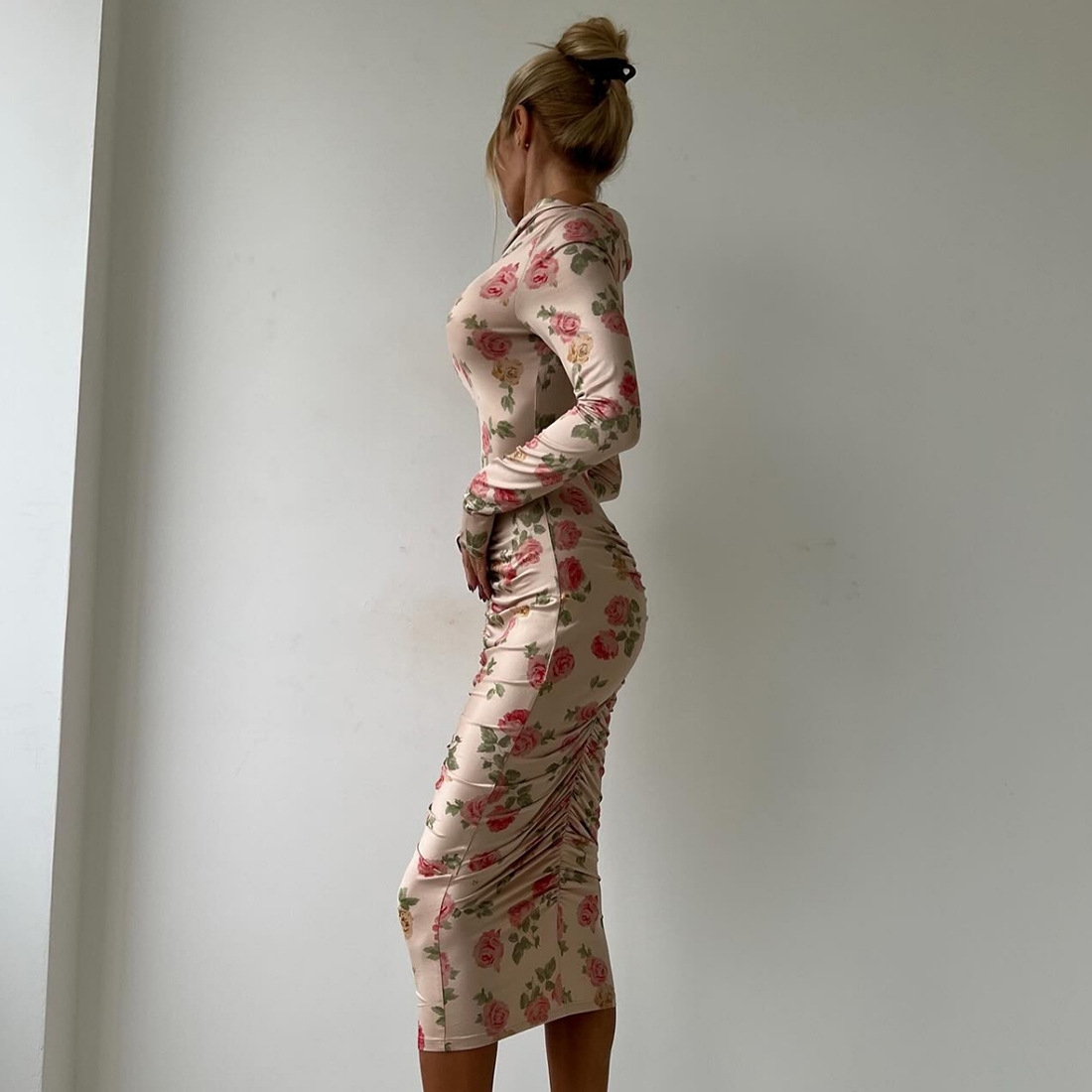 European and American Cross border Autumn and Winter New Women's Fashion Long Sleeve Personality Printed Wrinkled Sexy Bodycon Dress