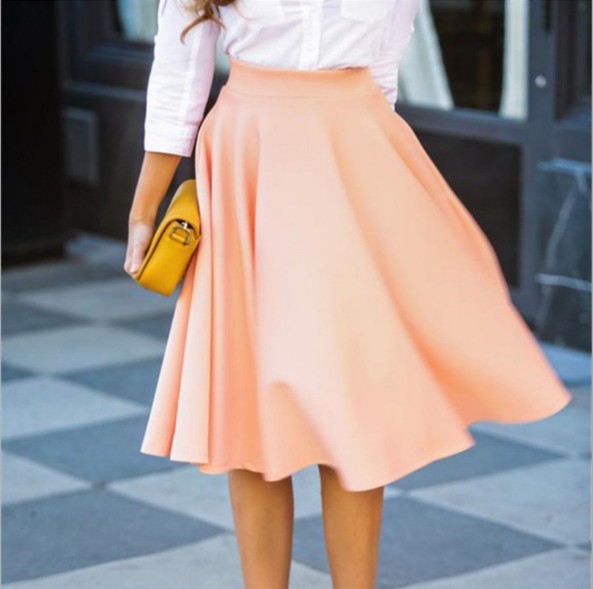 Elegant Womens Pleated Skirt Solid Color Knee Length Flared Design Office Wear or Casual Occasion Wholesale