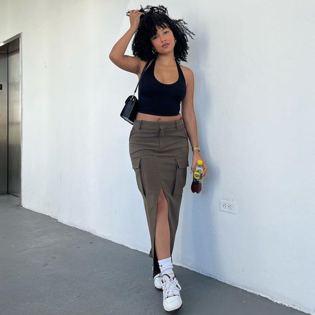 Casual Womens Midi Skirt Solid Color Split Hem Large Pockets Fashionable for Everyday Wear Wholesale Available