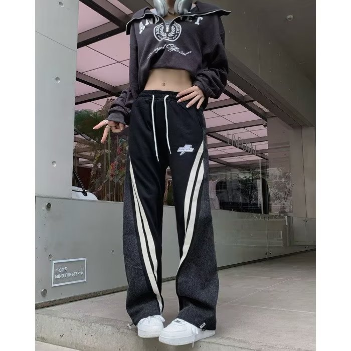 Vintage Color Block Denim Pants Unisex Loose Fit Drawstring Design Casual Streetwear for Couples Wholesale Available