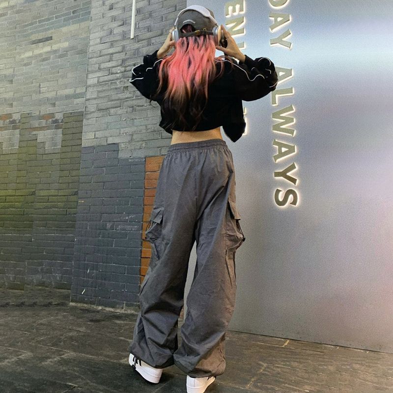 Vintage American Style Streetwear Cargo Pants Loose Fit Versatile Wide Leg Casual Chic Perfect for Everyday Wear