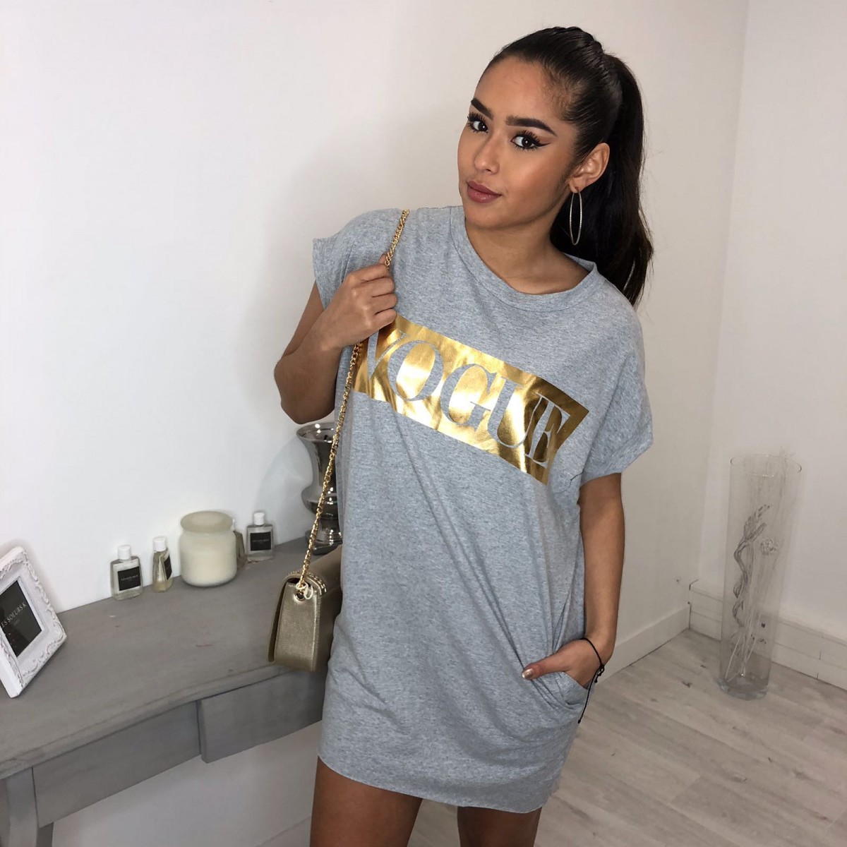 Vogue Print Pocket Dress Short Sleeve Round Neck Casual Style Perfect for Spring and Summer Wholesale Available