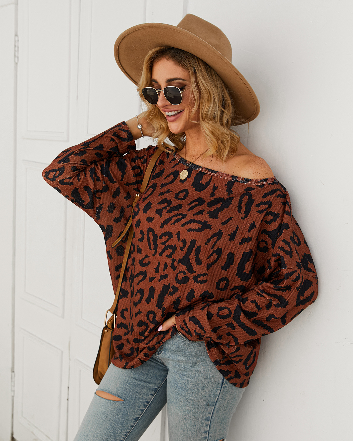 Leopard Print Sweater Original Design Elegant Style Long Sleeve Autumn Winter Wholesale Available