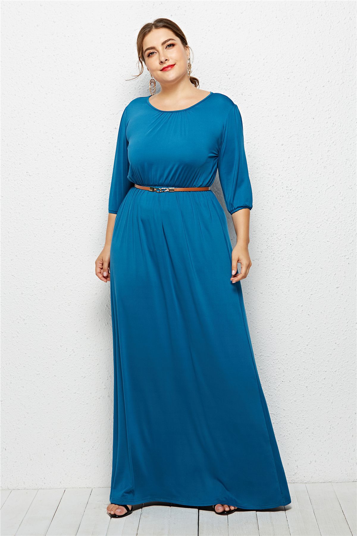Plus Size Sexy Round Neck Dress Elegant Evening Gown with Belt Perfect for Parties and Special Occasions Wholesale