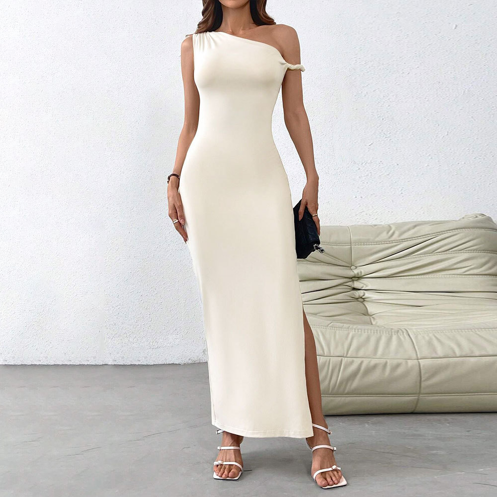 Elegant Off Shoulder Maxi Dress Sexy Design Flattering Fit Perfect for Petite Figures Spring Summer Collection