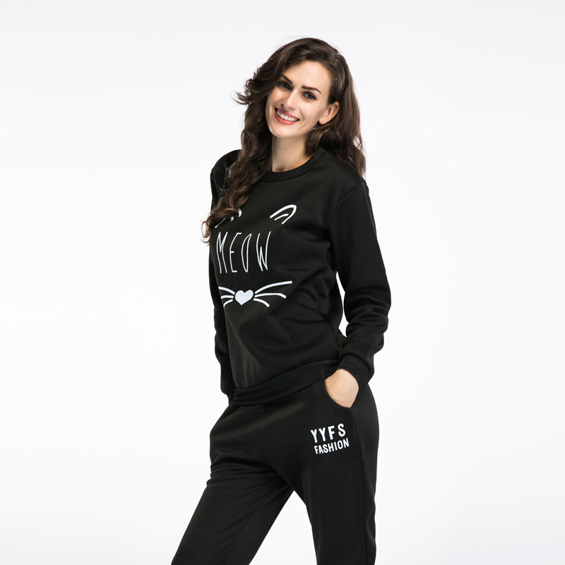 Womens Fleece Lined Sports Set Deer Print Round Neck Long Sleeve Sweatshirt Casual Pants Autumn Winter Wear