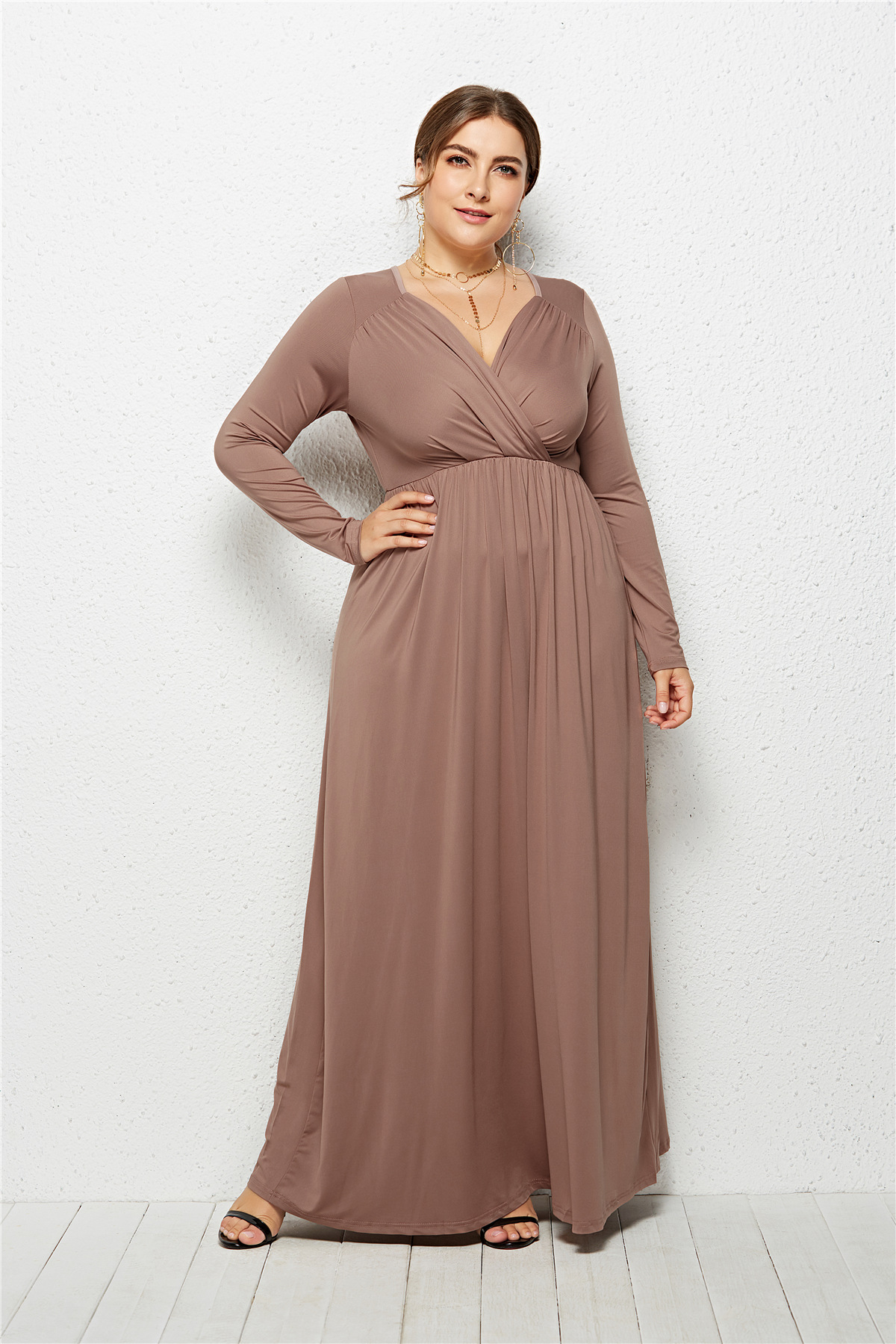 Plus Size Evening Dress Deep V Neck Long Sleeve Solid Color Elegant Spring Style for Special Occasions Wholesale