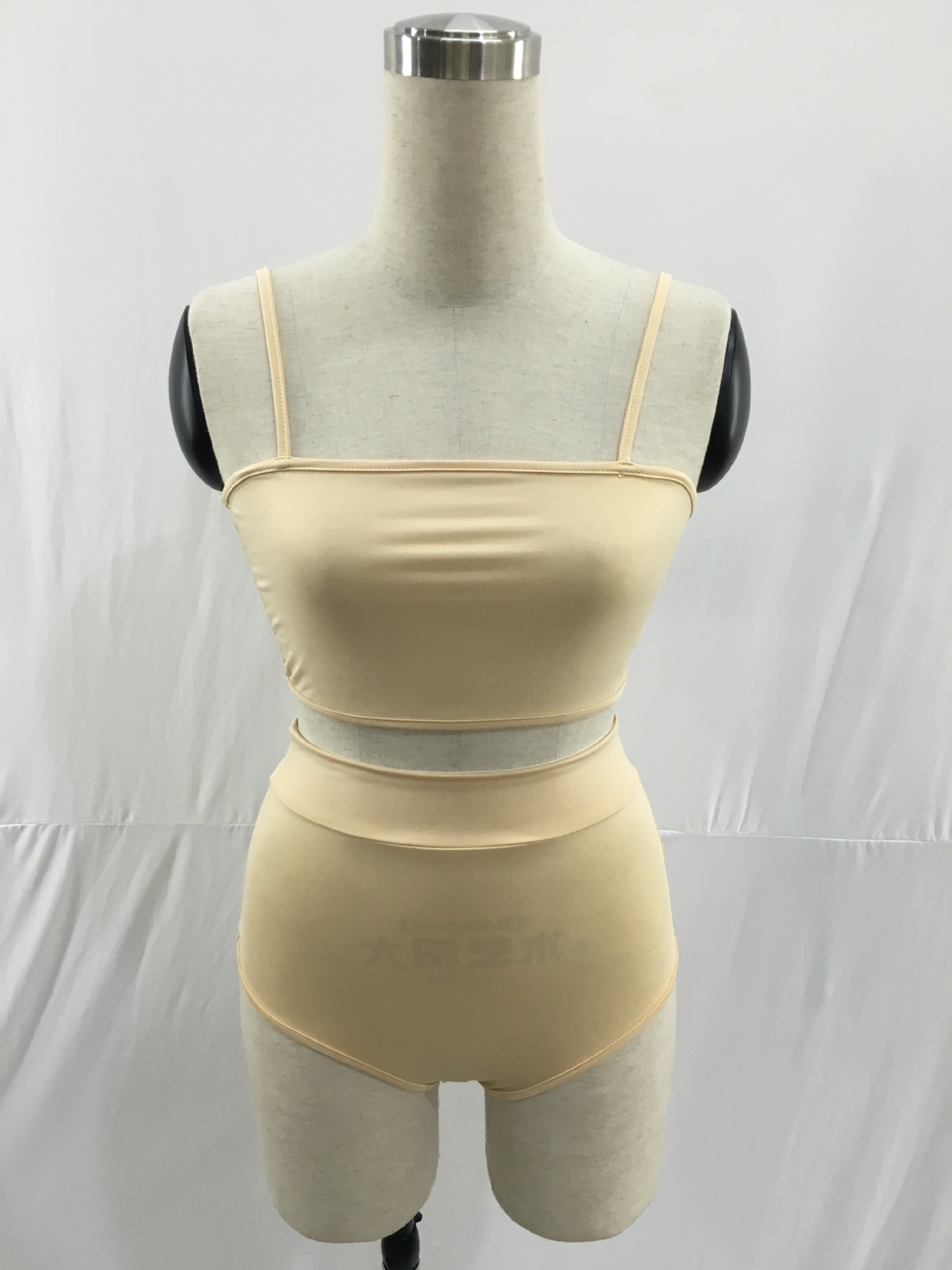 Vintage Beach Sexy Cami Set Lightweight Fabric Adjustable Straps Trendy Design Summer Vacation Wear Wholesale