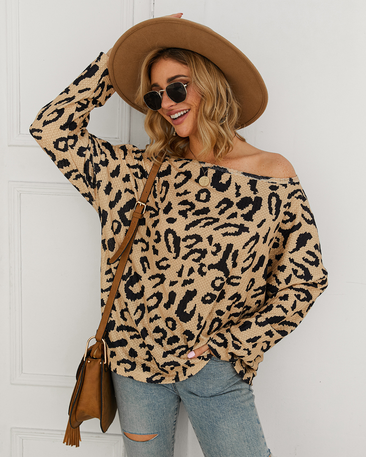 Leopard Print Sweater Original Design Elegant Style Long Sleeve Autumn Winter Wholesale Available
