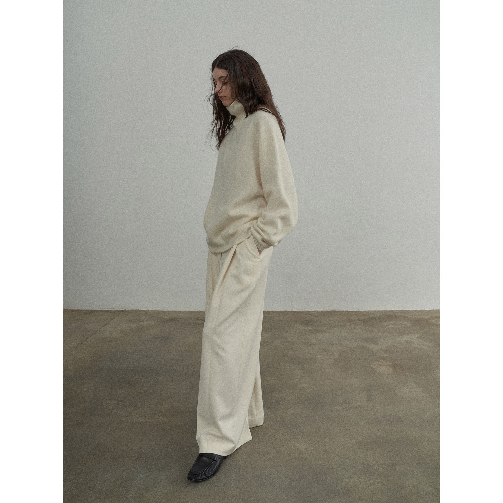 Wide Leg Casual Trousers for Women Long Length Mid Low Waist 3D Draping Design Autumn Wear Wholesale Available