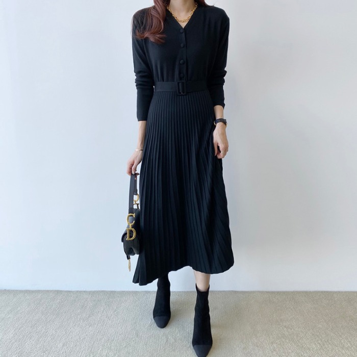 Women's Elegant Knit V-Neck Long-Sleeve Pleated Dress