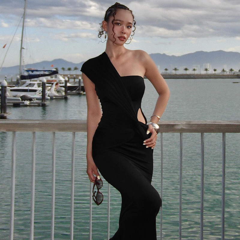 European and American Cross border Autumn and Winter New Women's Asymmetrical Design Spliced Sexy Hollow Strapless Slim Fit Bodycon Dress