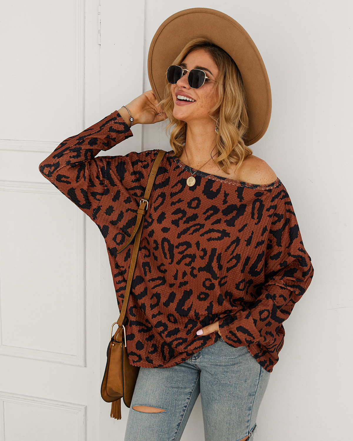 Leopard Print Sweater Original Design Elegant Style Long Sleeve Autumn Winter Wholesale Available
