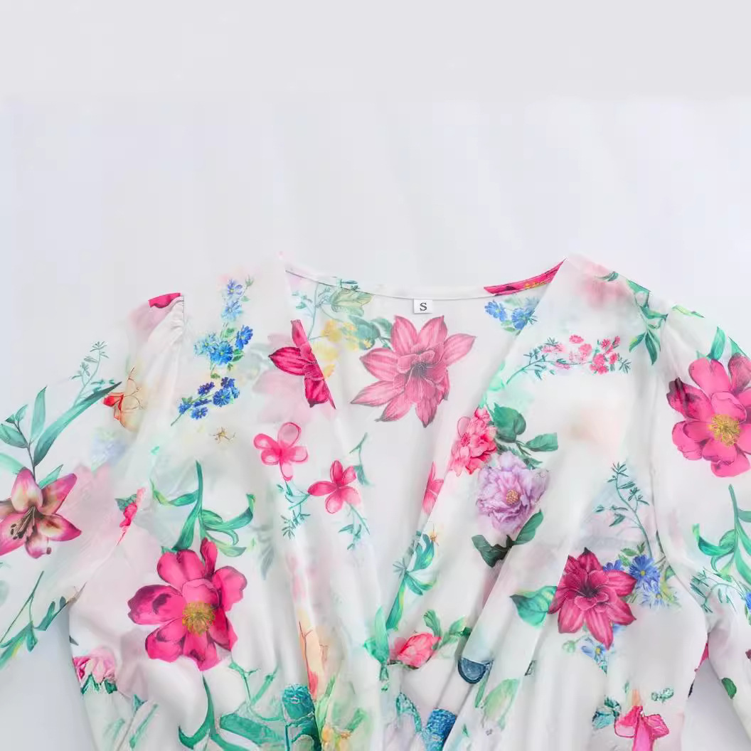 Fashionable Womens A Line Dress V Neck Floral Print Layered Design Waist Defining Spring Summer Collection