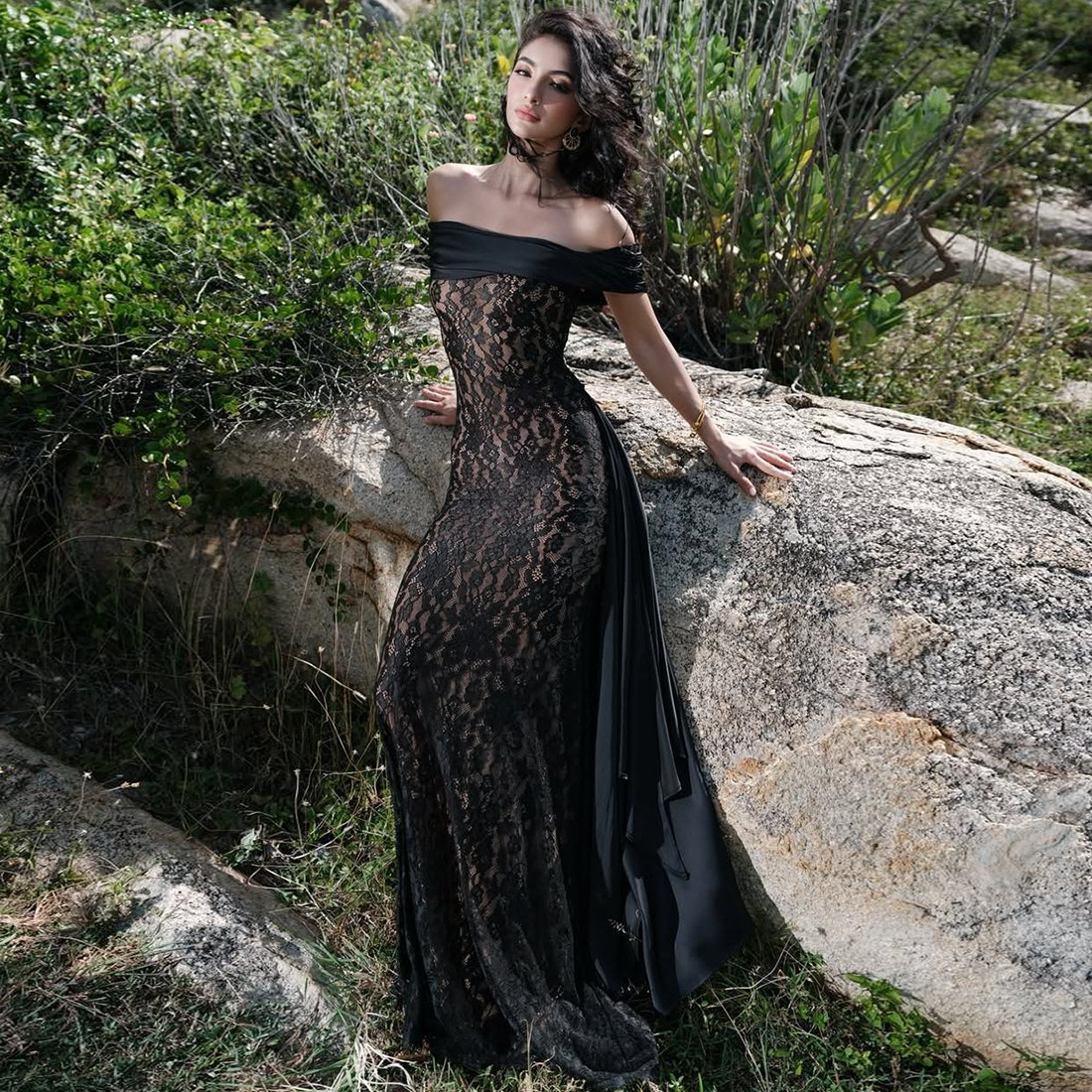 European and American Cross border Autumn New Women's Spliced Lace Sexy Off shoulder Long Slim Dress