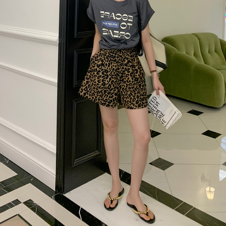 Leopard Print High Waisted Shorts Slim Fit Elastic Waist Comfortable Fabric Casual Summer Wear Wholesale Available