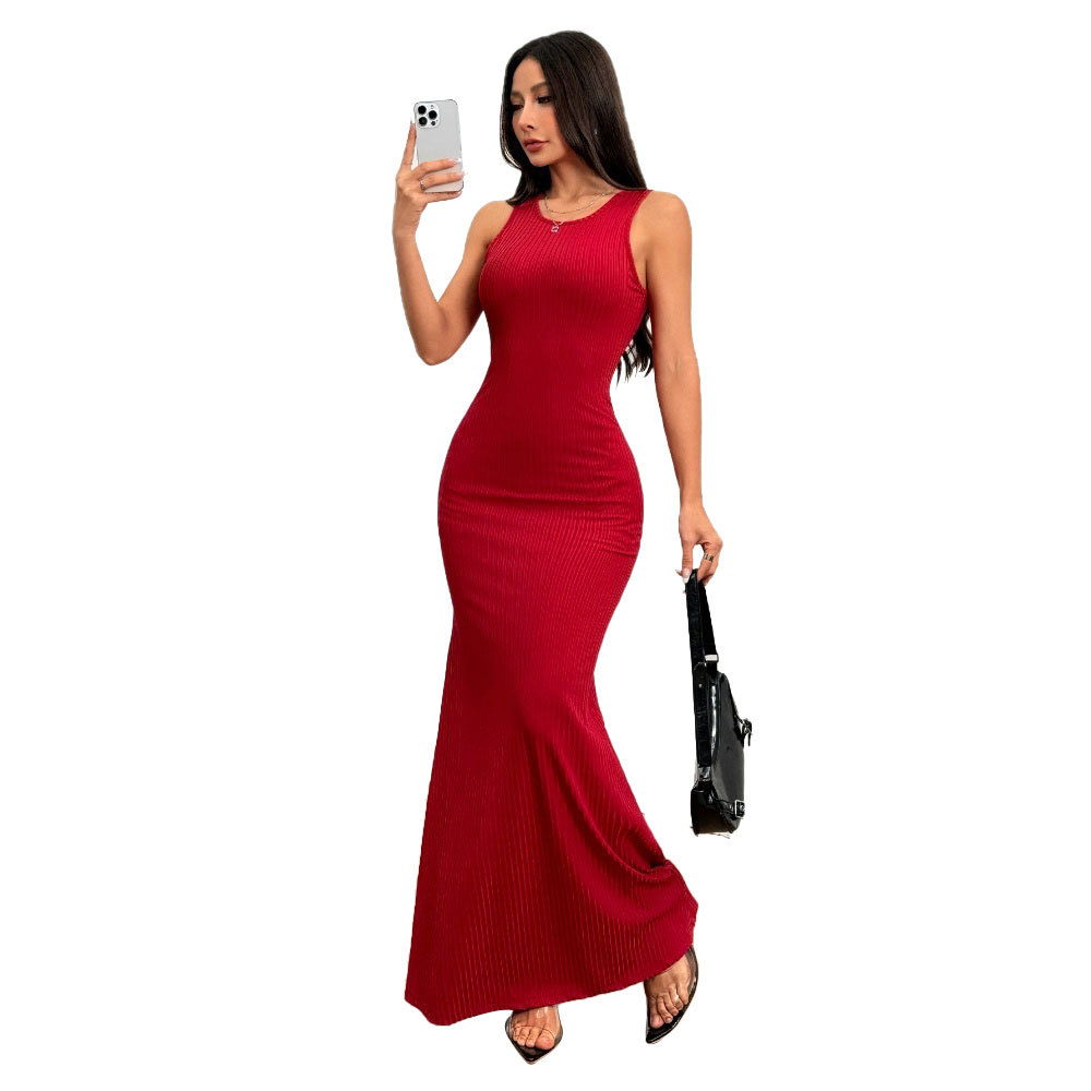 Elegant Backless Evening Dress Sexy Design Long Silhouette Perfect for Parties Wholesale Available