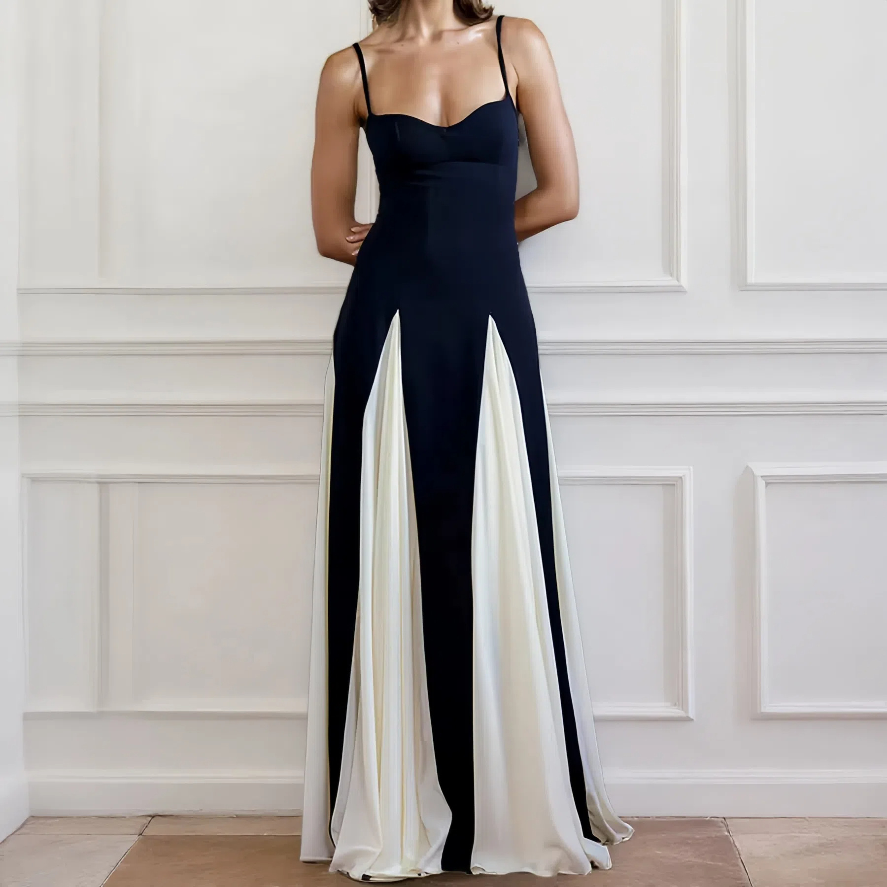 New Women's Dress for Cross Border Trade, Casual Vacation Style French Spaghetti Strap Dress, Large Flare Long Dress