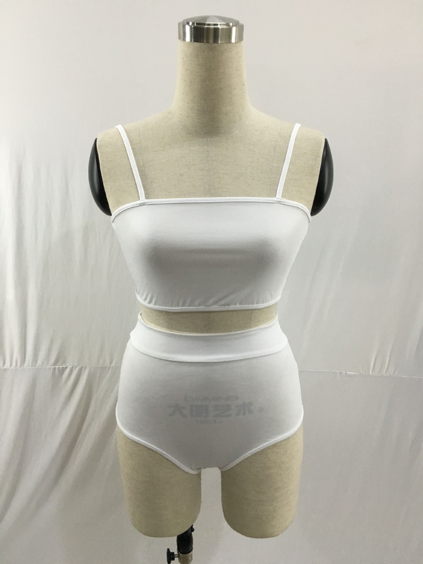 Vintage Beach Sexy Cami Set Lightweight Fabric Adjustable Straps Trendy Design Summer Vacation Wear Wholesale