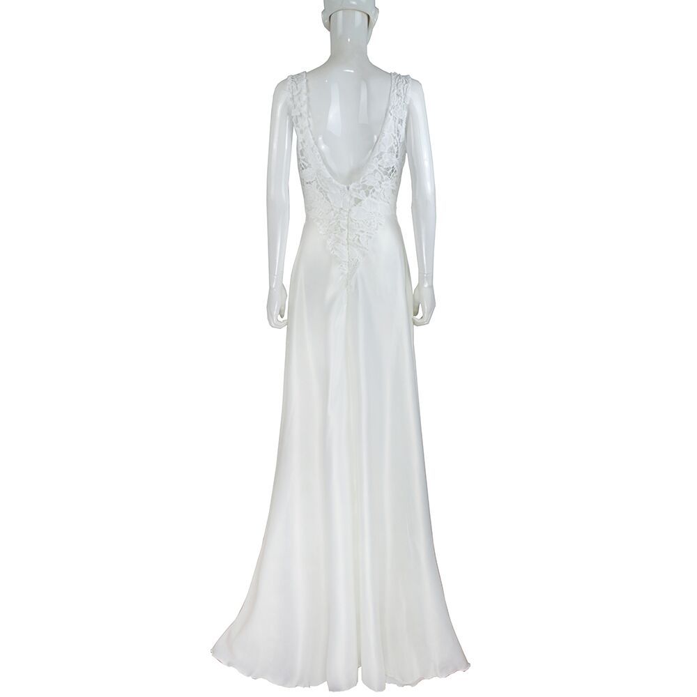 Lace Trimmed Backless Maxi Dress Solid Color Sleeveless Hollow Out Design Elegant Cocktail or Wedding Gown