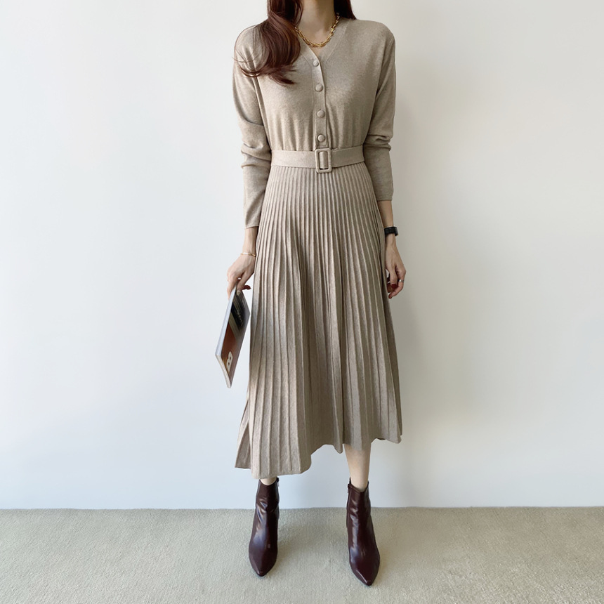 Women's Elegant Knit V-Neck Long-Sleeve Pleated Dress