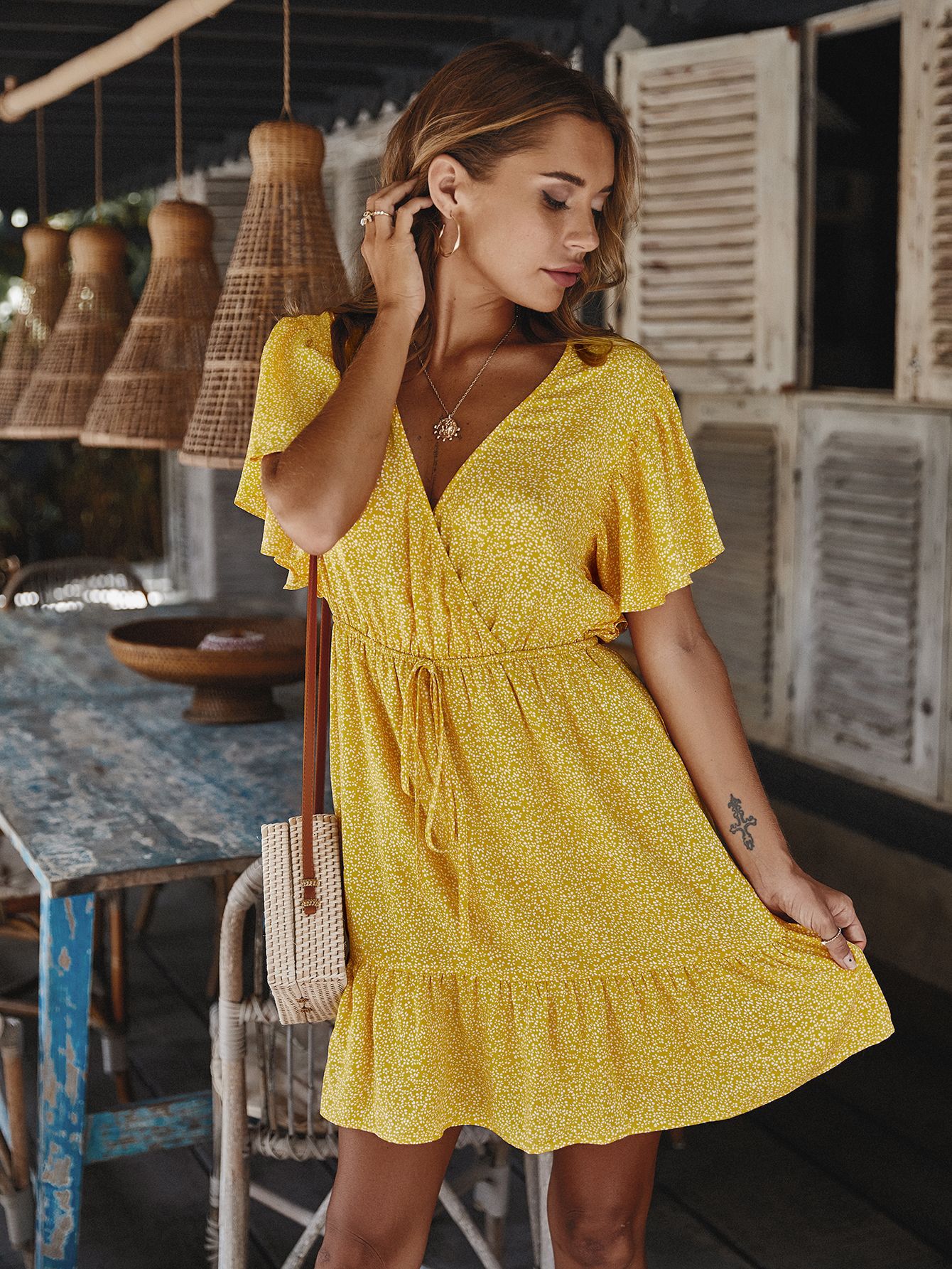 Womens Spring Dress Original Design Ruffle Hem Sexy Silhouette Perfect for Parties or Casual Outings Wholesale