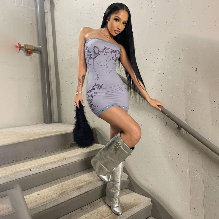 Summer Women's Fashion Sexy Strapless Bodycon Mini Dress with Round Button, Sleeveless Design, Trendy and Stylish for Parties