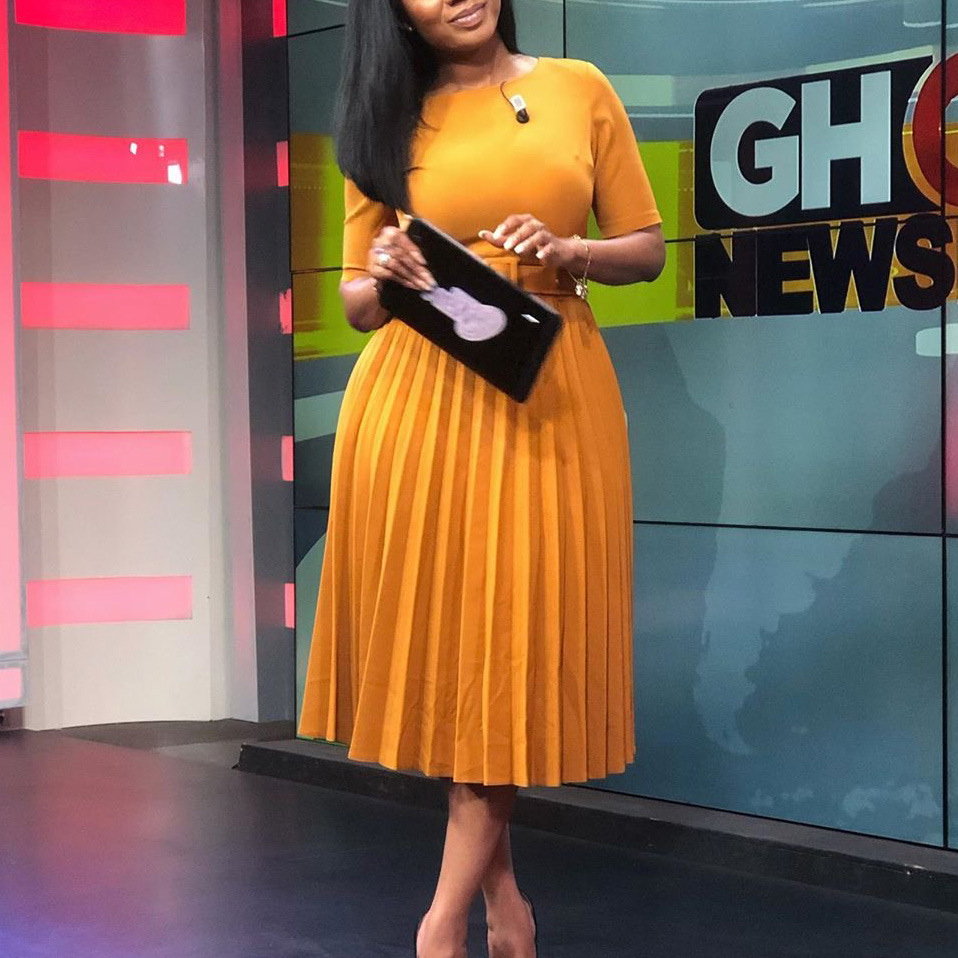 Plus Size Women's Summer Dress — African Fashion, Pleated Design, Solid Color, Short Sleeve, Elegant Style — Wholesale Supply