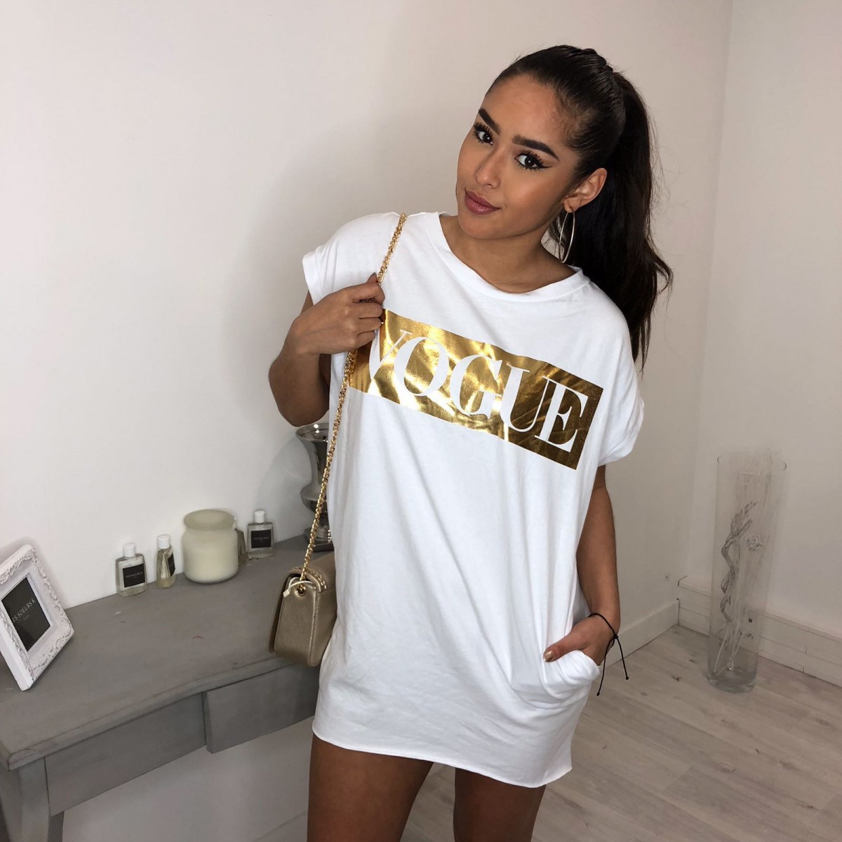 Vogue Print Pocket Dress Short Sleeve Round Neck Casual Style Perfect for Spring and Summer Wholesale Available