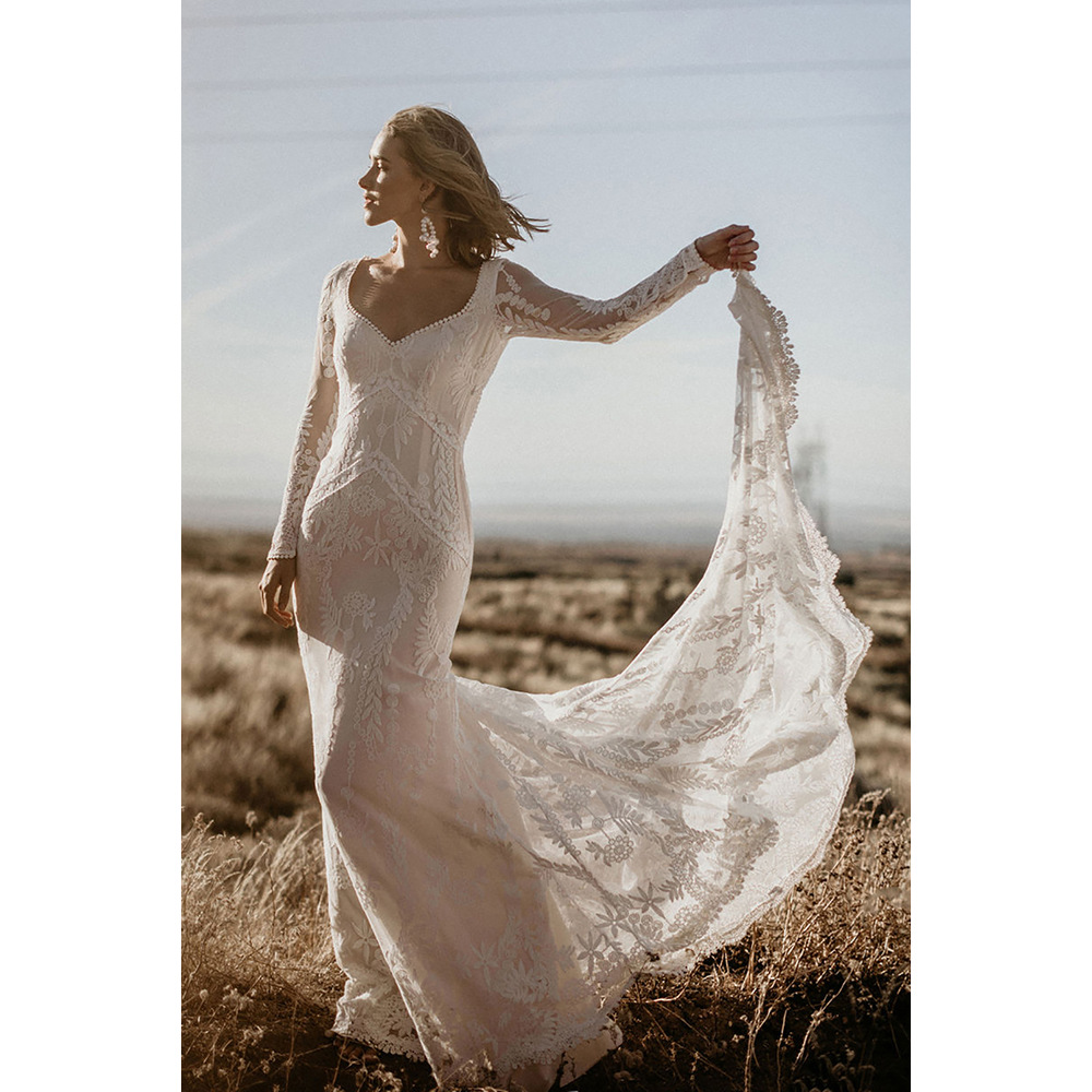 Lace Wedding Dress Long Sleeve Backless Floor Length Elegant Design Perfect for Autumn and Winter Events