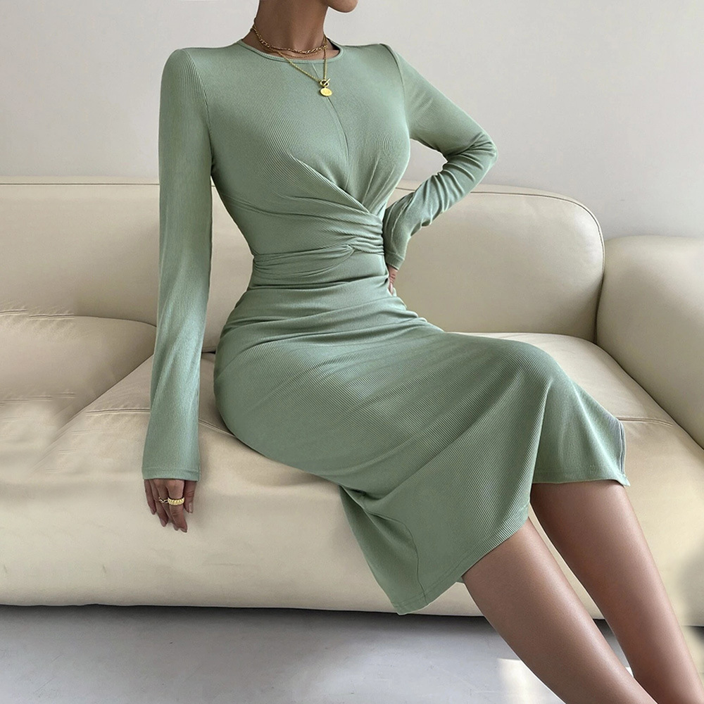 New Round Neck Slim Fit Hip Mid length Dress with Long Sleeves